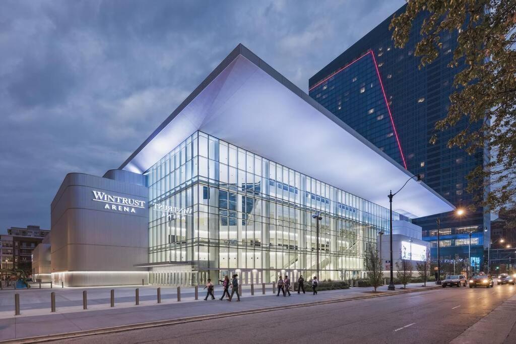 Mccormick Place Beautiful 2Br Apartment With Optional Parking Sleeps Up To 8 Near Soldier Field, Grant Park And Lakefront Trail شيكاغو المظهر الخارجي الصورة